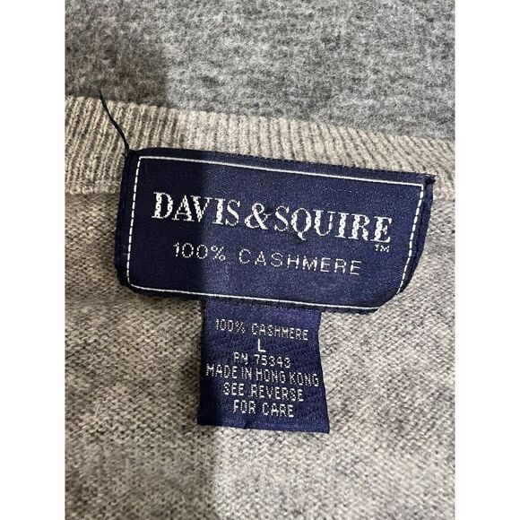 Davis & Squire 100% Cashmere V-Neck Sweater Sz L Classic Capsule Minimalist - Picture 3 of 9